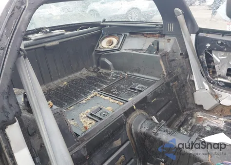 1984 Chevrolet Corvette из США, поврежденный, VIN 1G1AY0783E5109631